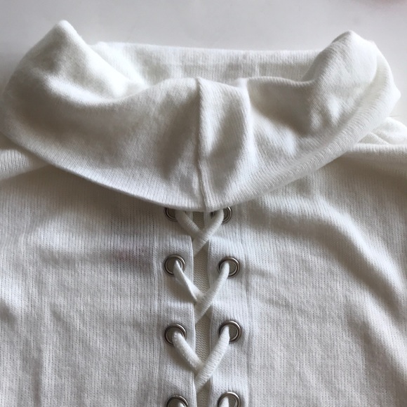 Sz SMALL Cowl Neck Grommet Lace Up Peplum - Picture 7 of 12